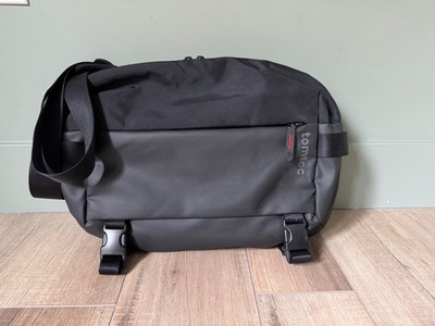 TomToc Explorer 10L Sling Bag fits 14'' Macbook Pro