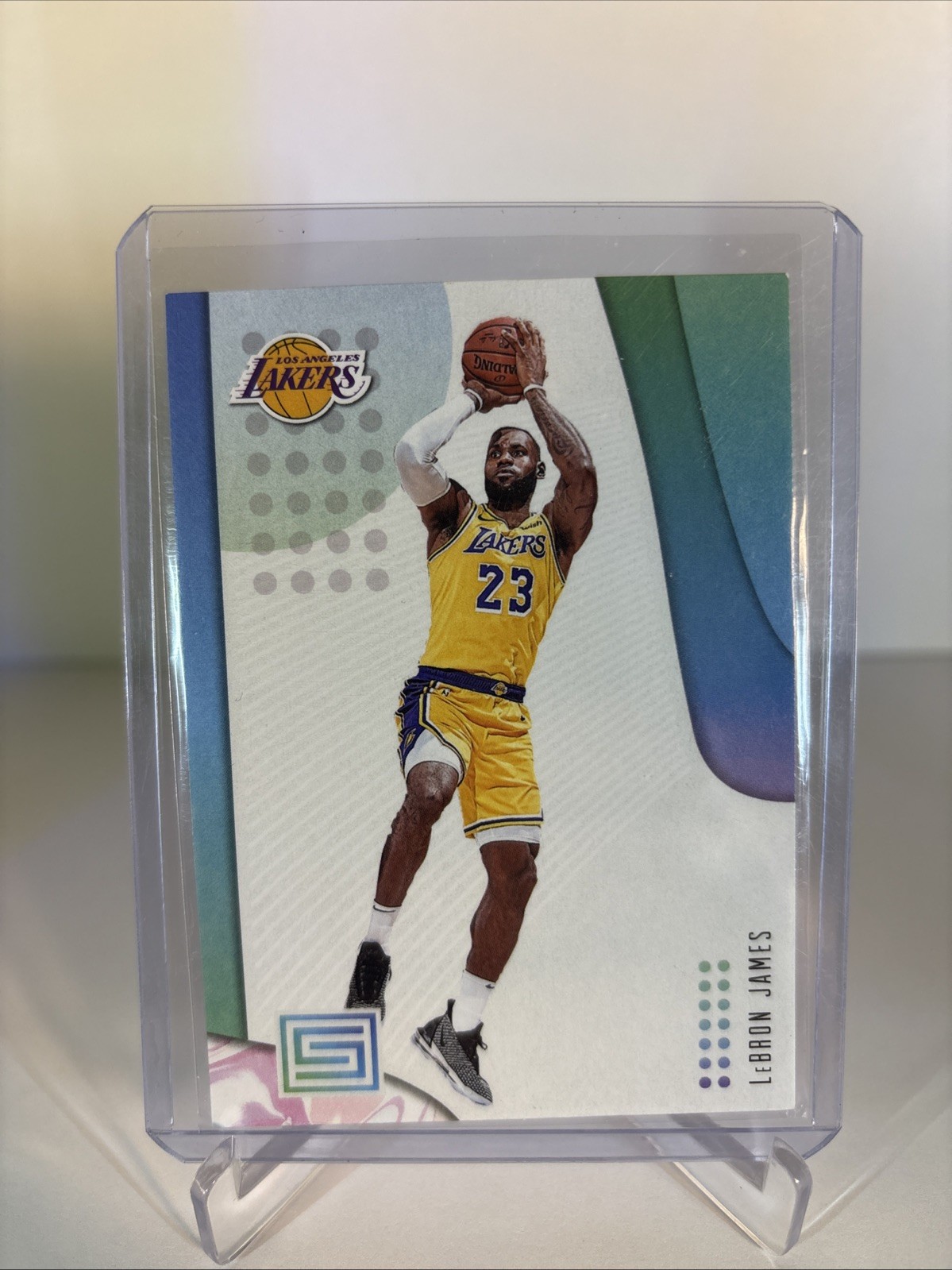 2018-19 Panini Status - LeBron James #57