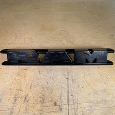 19-26 Dodge Ram 25003500 Black Grille Emblem And Backing Plate Oem 68386815ab 19-26 Dodge Ram 25003500 Black Grille Emblem And Backing Plate Oem 68386815ab