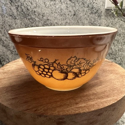 Pyrex 401 Nesting Mixing Bowl Old Orchard 1 1/2 Pint 750ml Grapes Fruit