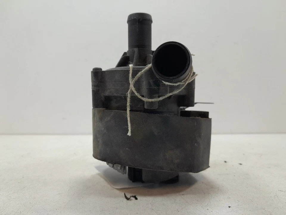 NISSAN Leaf Tekna Mk1 24kwh 2016 Water Pump - Image 4 of 4