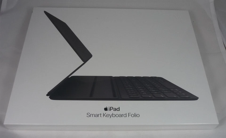 Genuine Apple iPad Pro 12.9" 3rd 4th 5th & 6th Gen Smart Keyboard Folio - Image 3 of 4