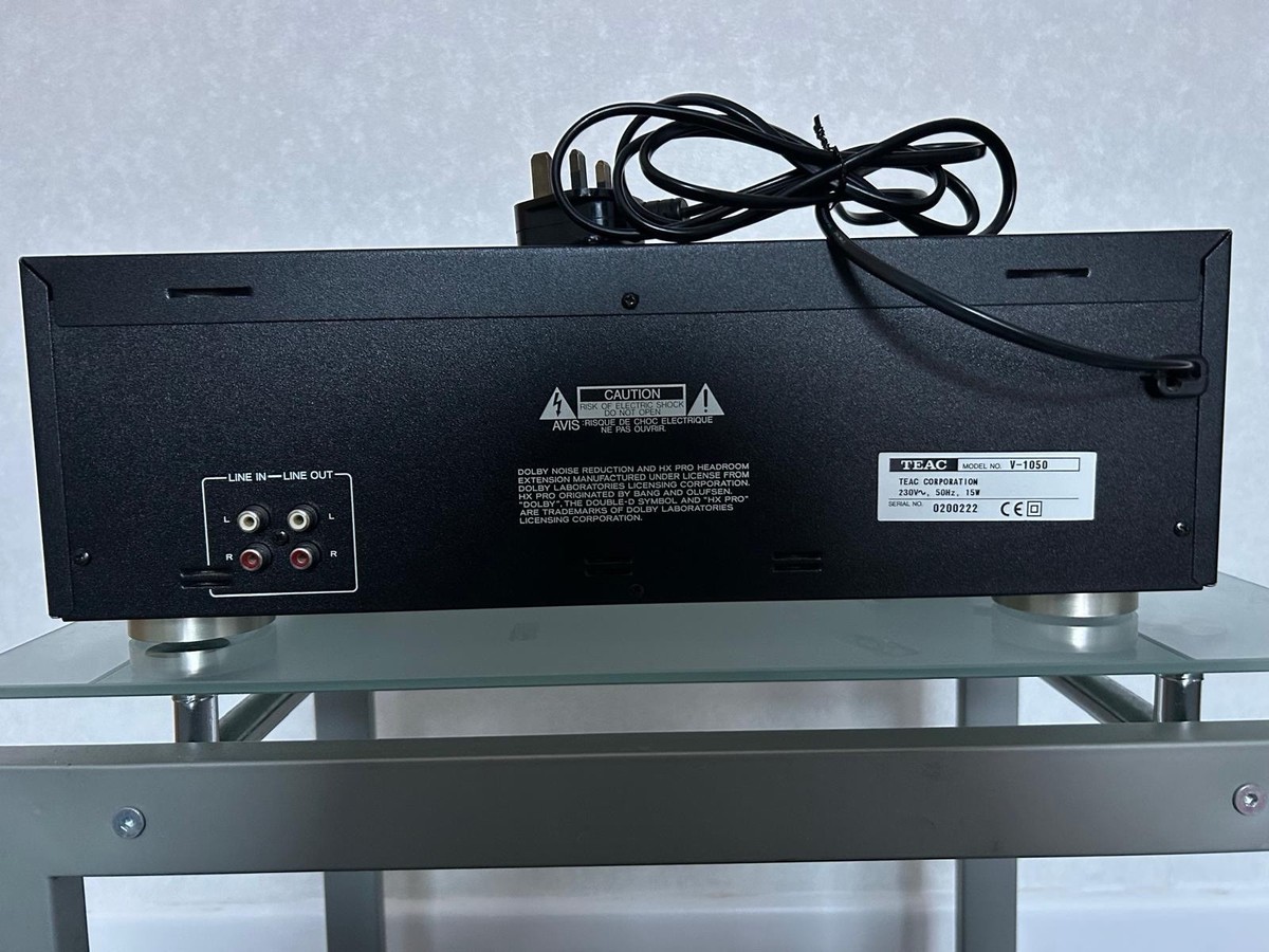 TEAC V-1050 3ヘッドカセットデッキ （809） V-1050 TEAC カセット