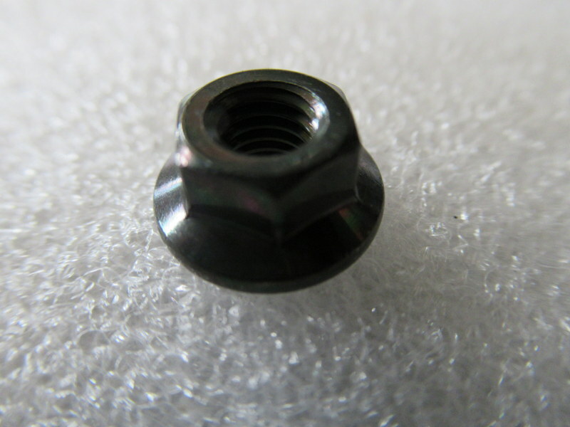 ベヤ様♡ Z88 Yamaha 95707-05500 Flange Nut OEM New Factory Motorcycle Parts