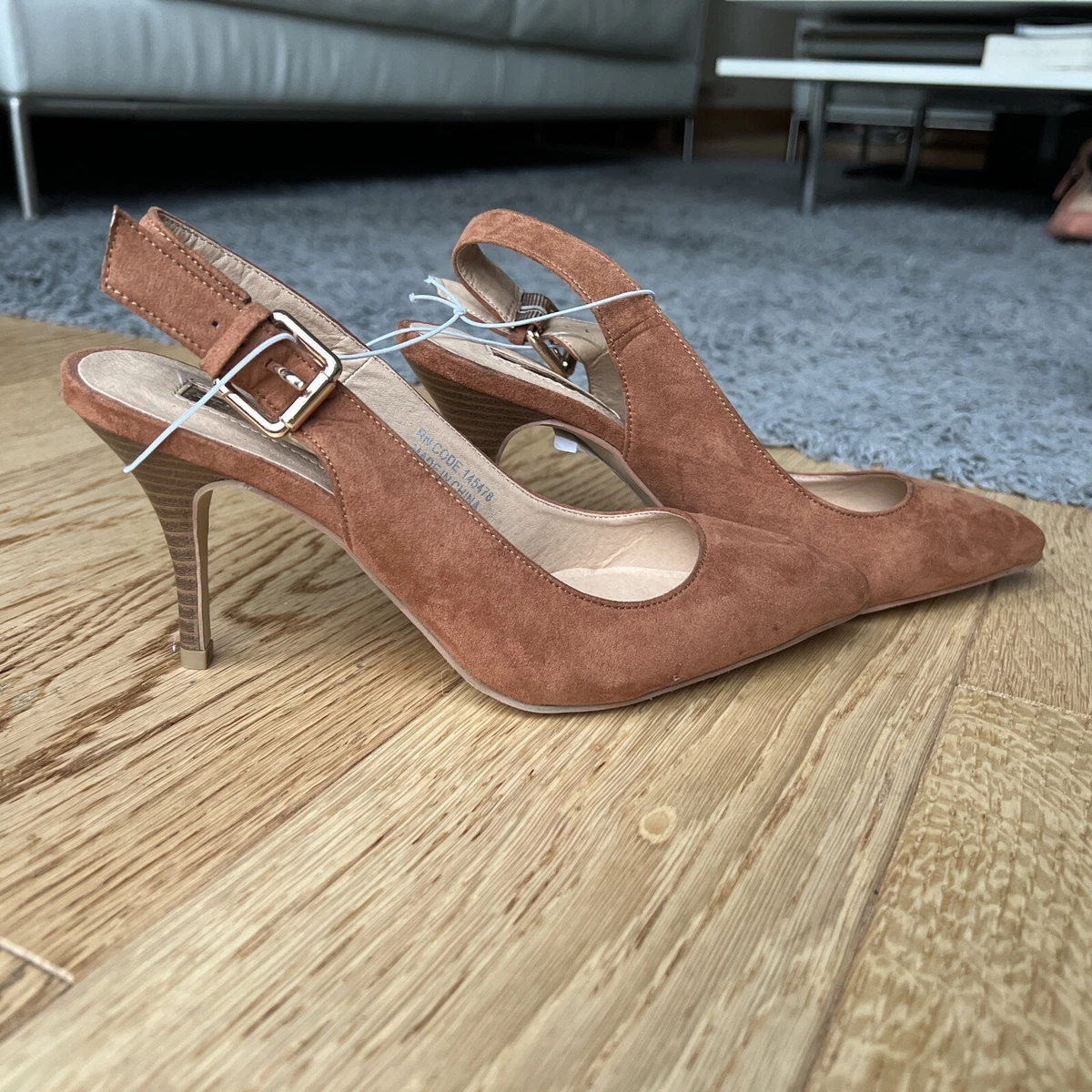 Tan hotsell suede pumps