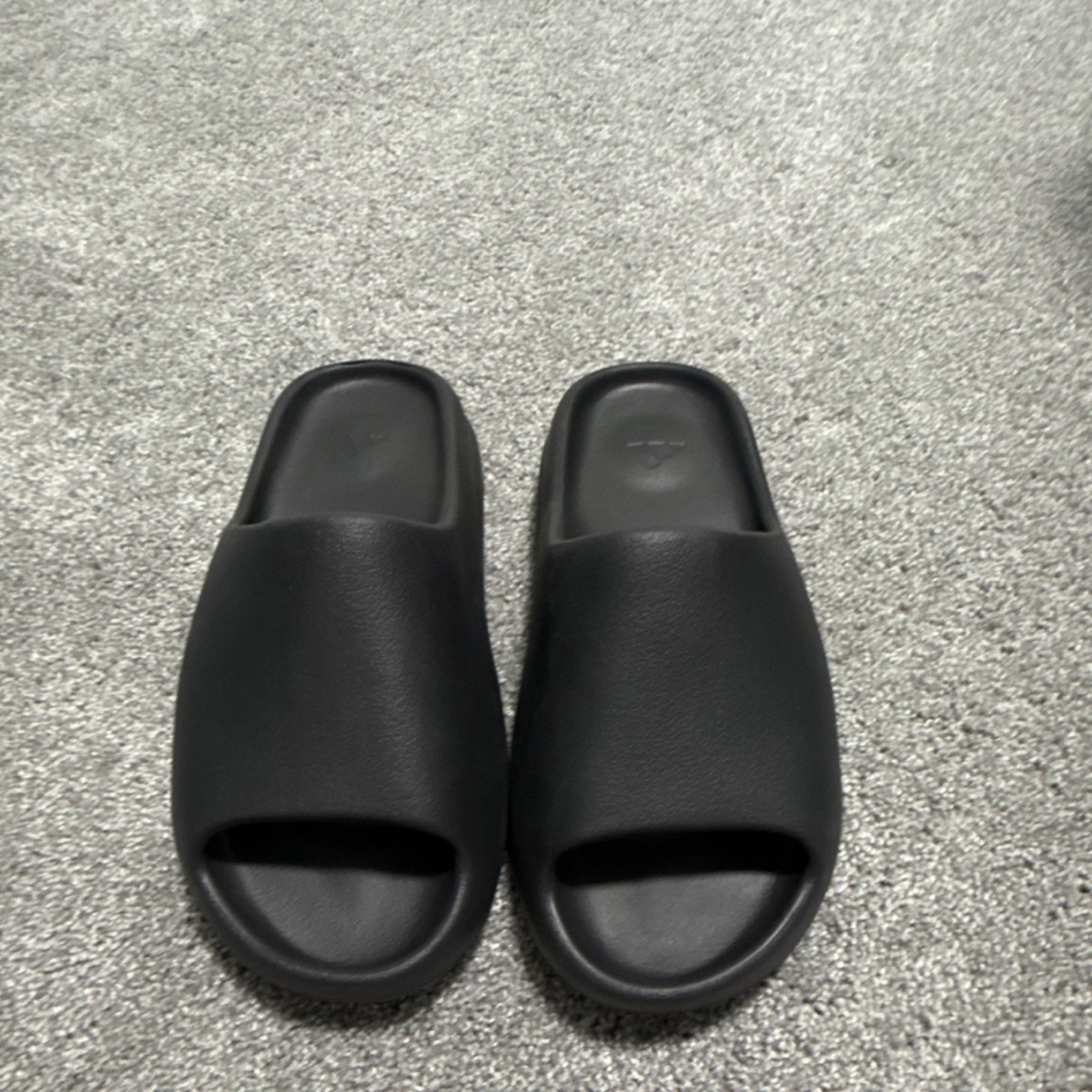 adidas Yeezy YZY Slide Onxy Comfort Slip On Men's Rubber Sandals