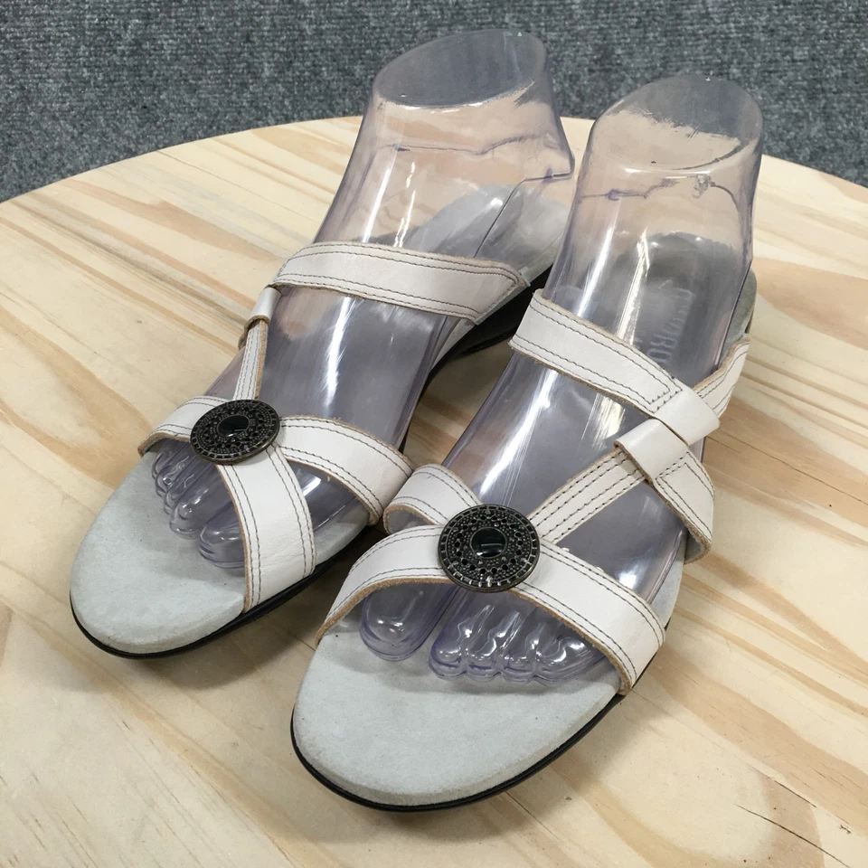 Munro American Sandals Womens 9 N Strappy White Leather Slip on Open Toe Casual - Image 3 of 4