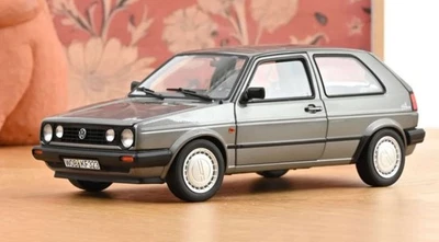 NOREV - Voiture de 1990 couleur grise - VW Golf Champion - 1/18 - NOREV188564 - Photo 1/4