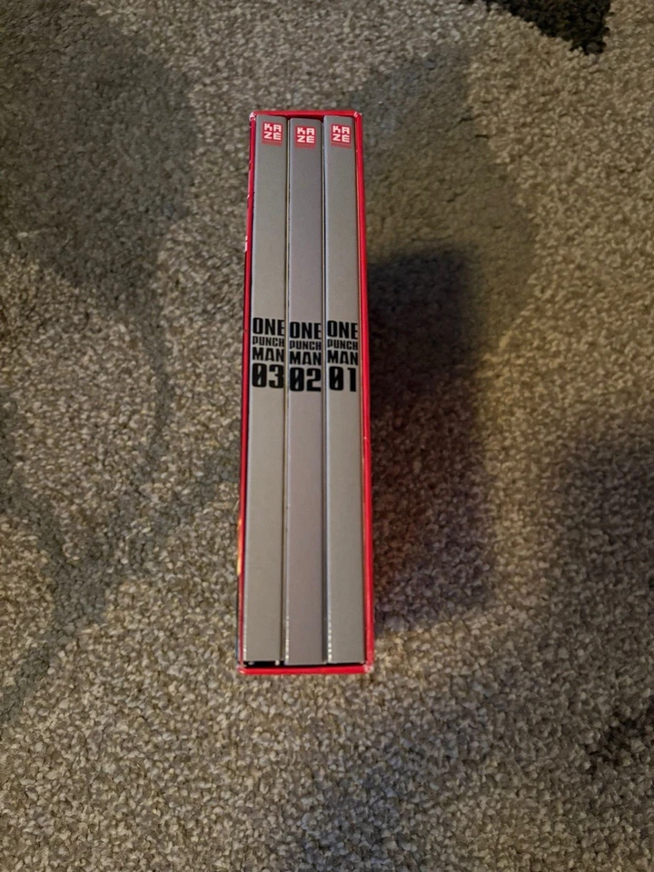One Punch Man - Staffel 1 - Gesamtausgabe - Blu-Ray im Sammelschuber - Bild 4 von 4