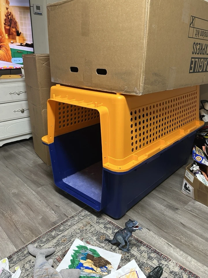 IATA Airlines Approved PP90/PP100 Dog Crate 52x31x33/52x31x39 Inches With Mat. - Image 4 of 4