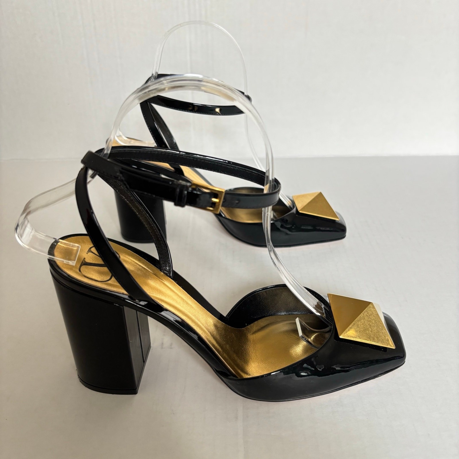 Valentino Garavani One Stud Patent Leather Block Heel Pumps Black Size EU 37 thumbnail 6