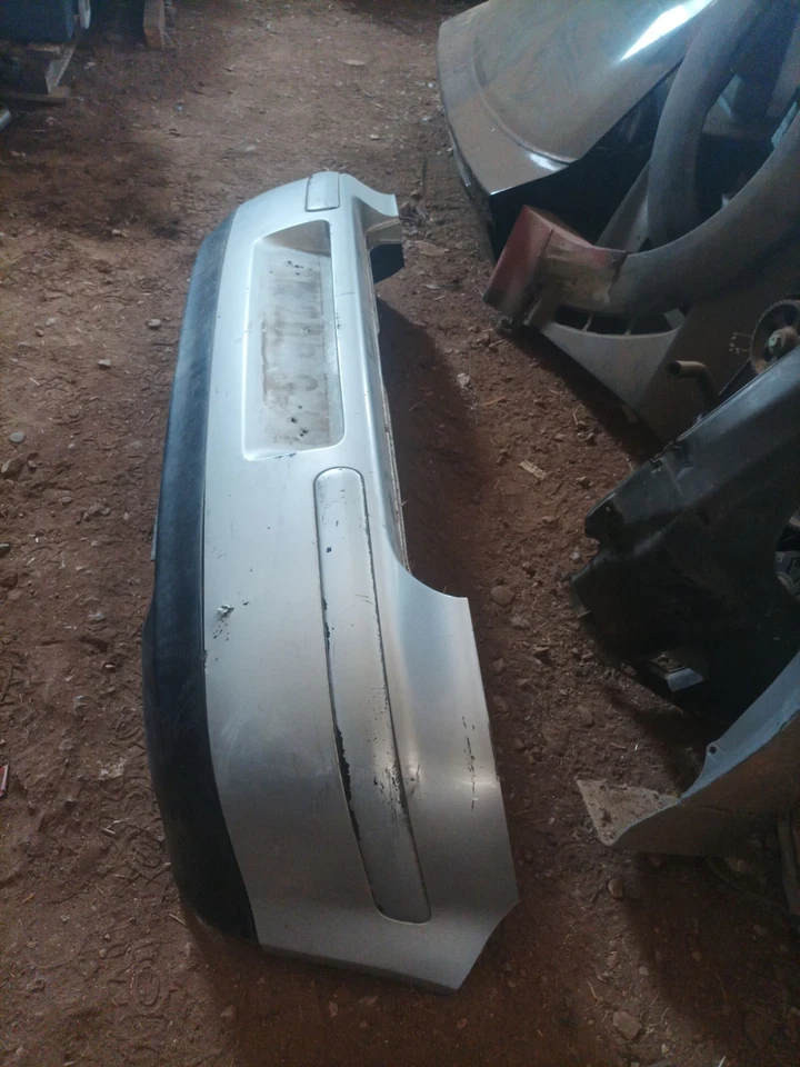 Pare Choc Arrière VW Golf 4 - Photo 1/3