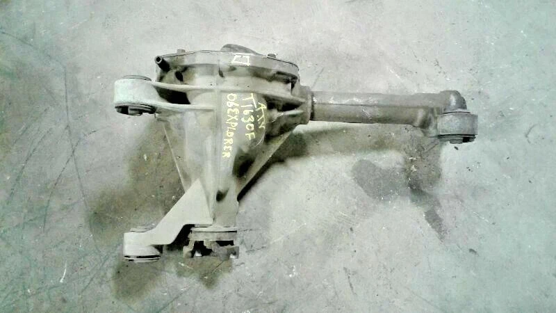 2002-2010 Ford Explorer Front Axle Differential Carrier 3.55 Ratio - Изображение 2 из 4