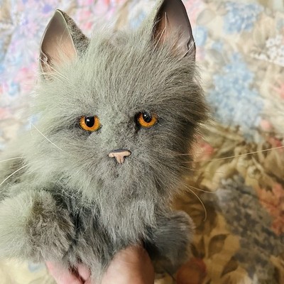 Hasbro Tiger Electronics Interactive Gray Persian Realistic Kitty Cat Meows