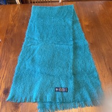 VTG Woolmark-certified 100 Pure New Wool Shawl/Scarf Green. T 