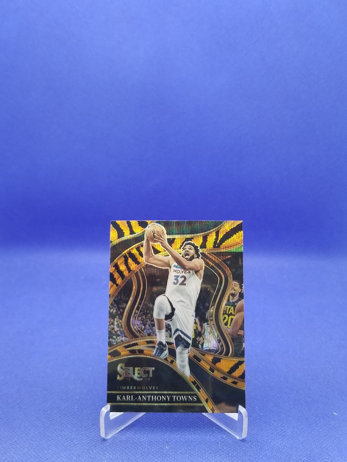 KARL-ANTHONY TOWNS 2023-24 SELECT COURTSIDE TIGER STRIPE SSP TIMBERWOLVES