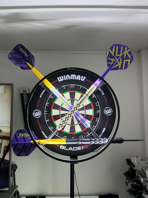 X1 68cm Riesenpfeil 3D bedruckt Mann Höhle Spielezimmer Display großes Dartboard 180