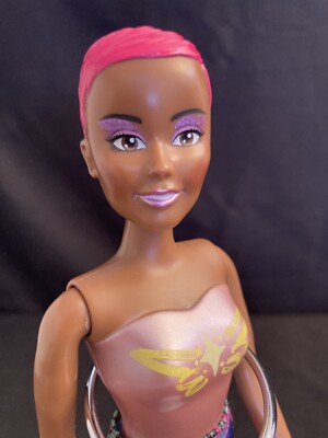 2020 MGA Entertainment Fashion Model African American Doll with Pink Hair