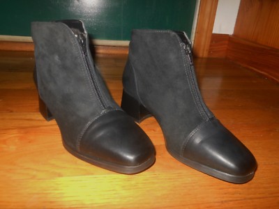 Fabrique AU leather + suede ankle boots  Sz 9 D  Front zippers  Excellent cond