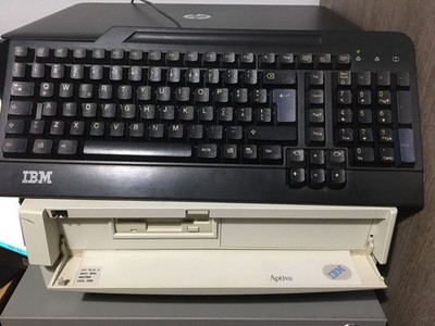 Vintage Computer PC IBM Aptiva 2144-755 486SX2 50MHz + Tastatur und Dos 8.1
