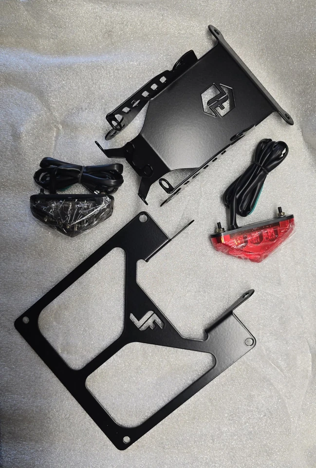 VERSTELLBARER KENNZEICHENHALTER HUSQVARNA 701 ALL YEARS SM / ENDURO /MOTARD - Bild 3 von 4