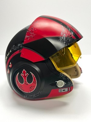 Star Wars Poe X-Wing Fighter  Helmet - Disney Parks Exclusive - New w Tags
