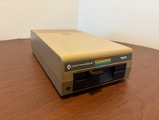 Commodore 1541 Floppy Disk Drive - Tested & C...