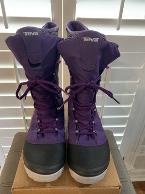 teva snow boots