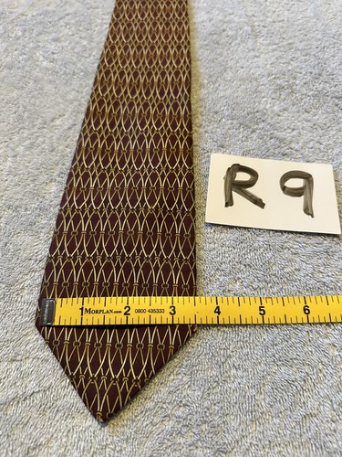 Men’s T M LEWIN 100% Silk Tie R9 Maroon Red Geometric Striped Pattern FREE P&P - Picture 5 of 6