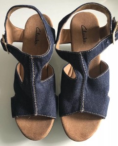 clarks blue sandals
