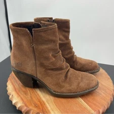 Born Aire brown sienna suede ankle boots F52706 Sz 7.5