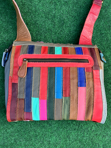 AmeriLeather Leather Patchwork Circles Crossbody Purse Bag - Picture 4 of 6