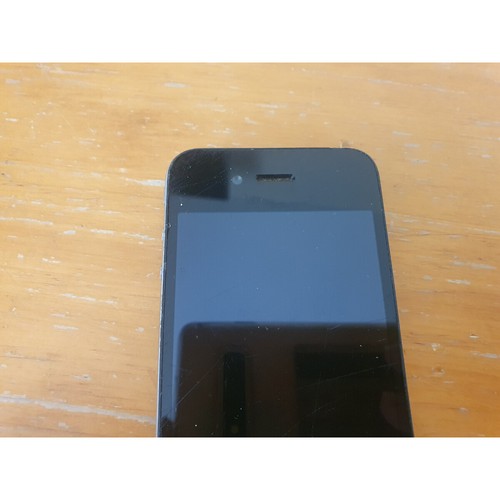 Apple iPhone 4 A1332 Black 3.5" Screen 5.0MP (512MB+8GB) Smartphone - For Parts - Picture 2 of 6