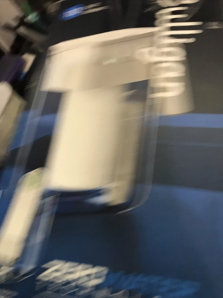 Culligan Zero Water 10 cup 5 stage advanced filtration water pitcher - Image 2 of 4