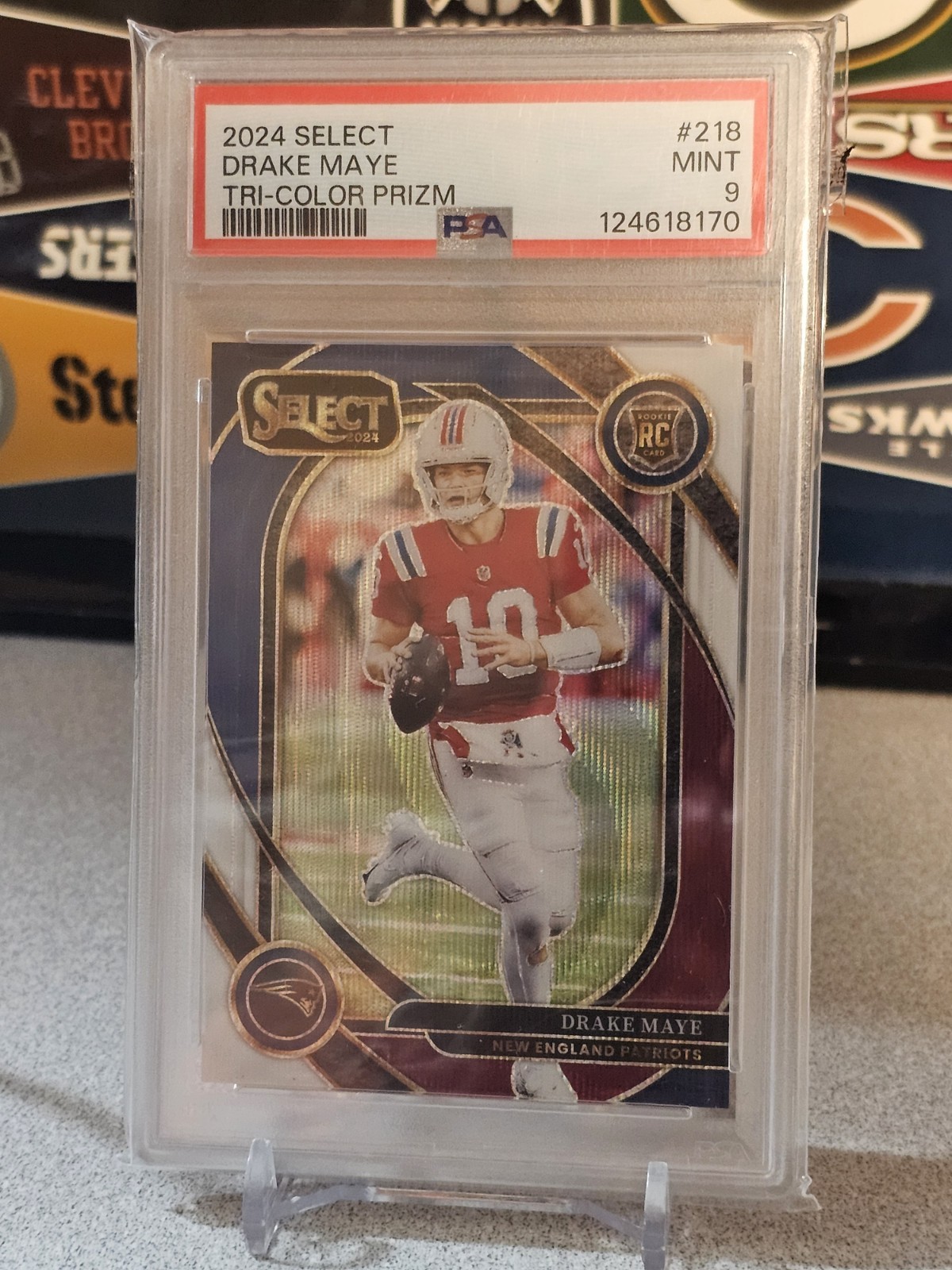 2024 Panini Select - Club Level Drake Maye #218 Tri-Color Prizm /149 (RC)