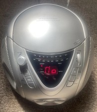 Retro Woolworths CD3715 Portable CD/Radio Player In silver.spares Or Repairs VGC