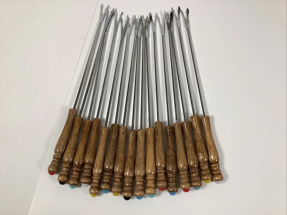 Vintage 1989 West Bend 2 QT Electric Fondue Pot in Box with 16 Forks Made in USA - Imagem 4 de 4