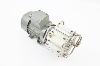 Hyco Drehstrommotor 7AA71M-4 inkl. Vakuumpumpe ML-348-D37-SA ( P-207/1 )