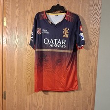 ROYAL CHALLENGERS BENGALURU CRICKET VIRAT 18 JERSEY YOUTH SIZE 20