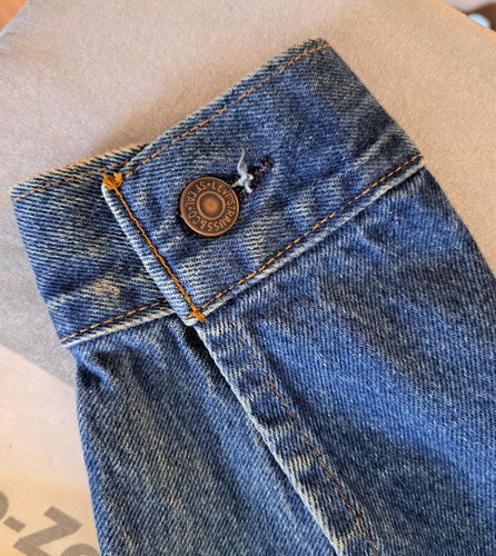 Vintage Levi’s 70506 - 0216 Type III Denim Trucker Jacket 44R by Levi's, $85 - Photo 8