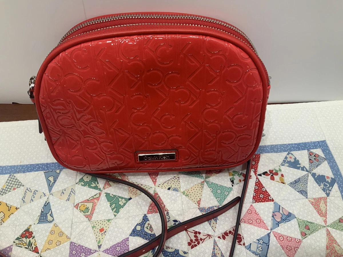 Calvin Klein Crossbody Bag in Red