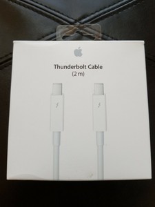 Apple Thunderbolt Cable (2.0 M) - White (888462313476)