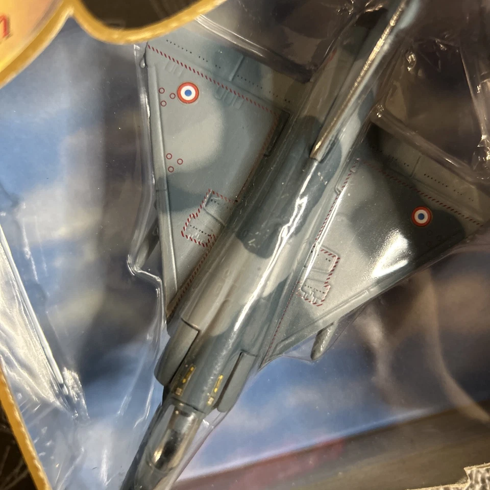 Maisto Air Force Special Edition Mirage 2000C Die Cast - Image 3 of 4