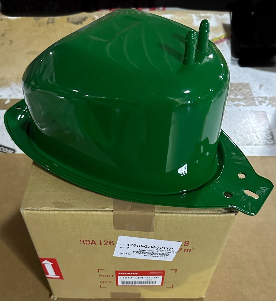 1EA OEM HONDA FUEL TANK *G46* GREENISH FITS C50 C70 C90 C90ST