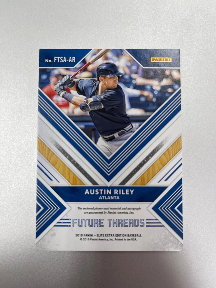 2018 PANINI ELITE EXTRA EDITION Austin Riley AUTO PATCH 3/5 ATLANTA BRAVES - Image 2 of 2