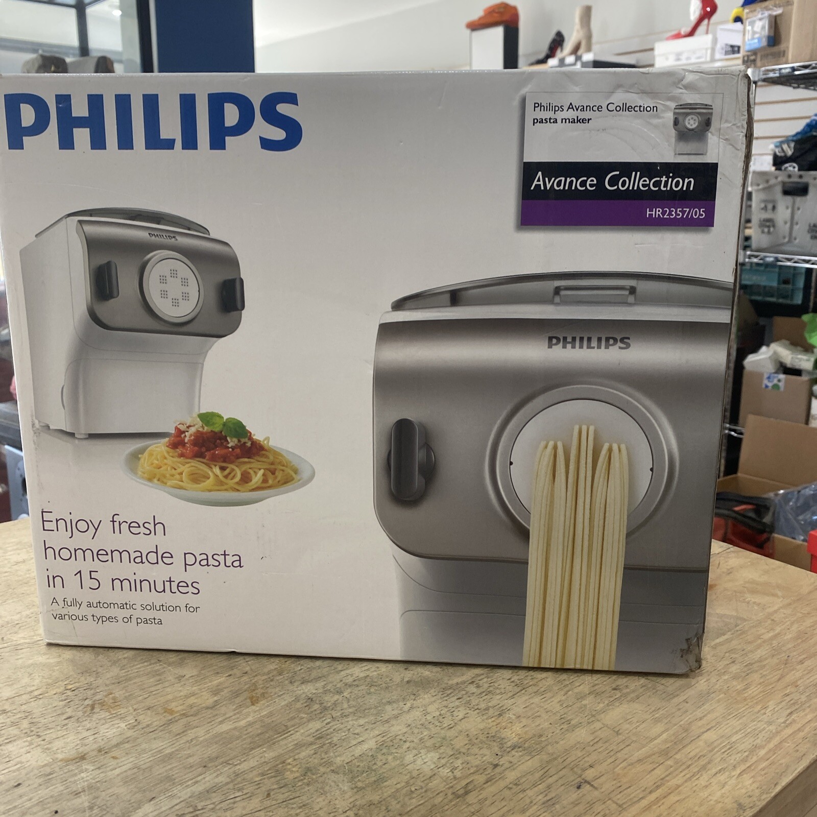 Philips Avance COLLECTION Pasta Maker Plus, Fully Automatic HR2357/05