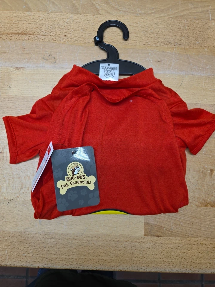 Camiseta Buc-ee’s Pet Dog Roja Logo Castor Talla Mediana Nueva con Etiquetas Foto 3 de 3