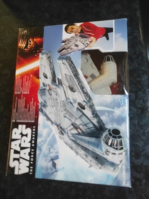 Star Wars The Force Awakens Millennium Falcon Vehicle Playset