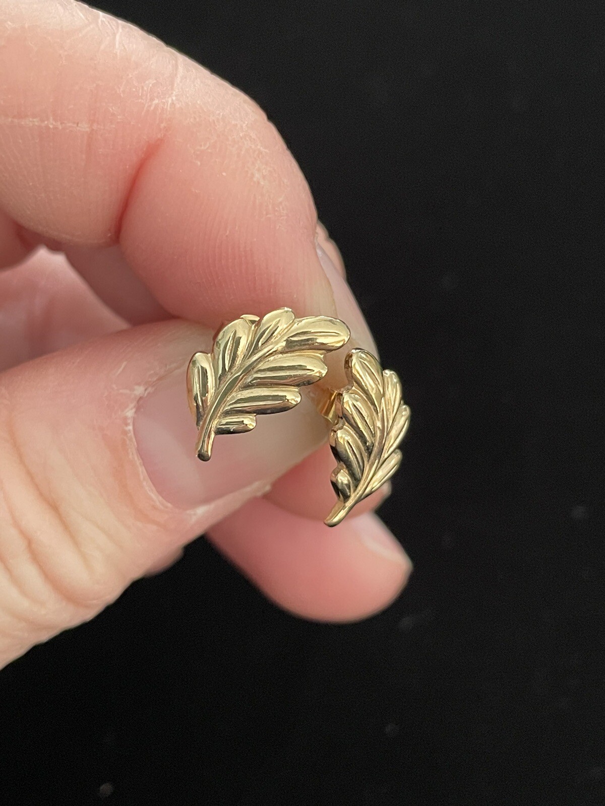 Gold Tone Leaf Earrings Stud Type - image 2