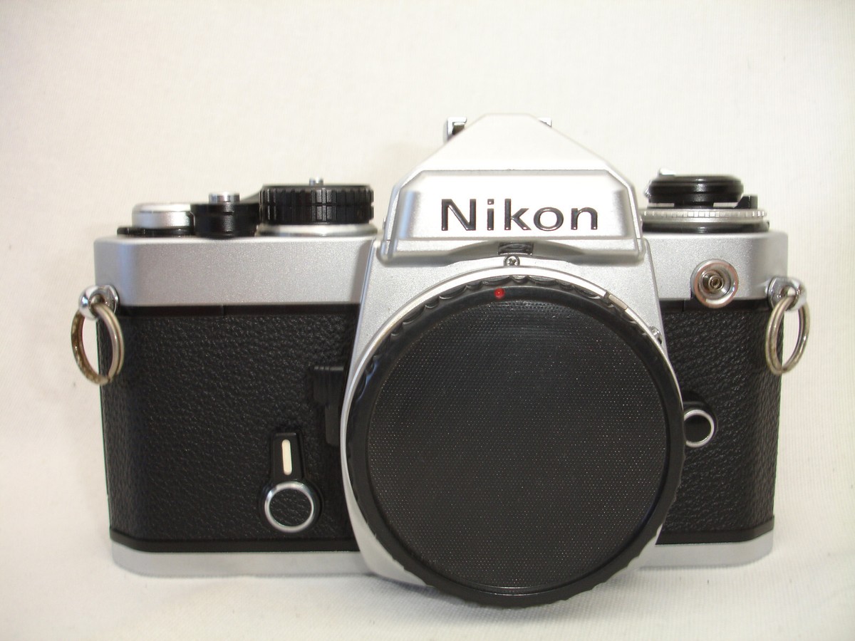 NIKON FE 35mm SLR Film Camera Body only works good! sn4272451